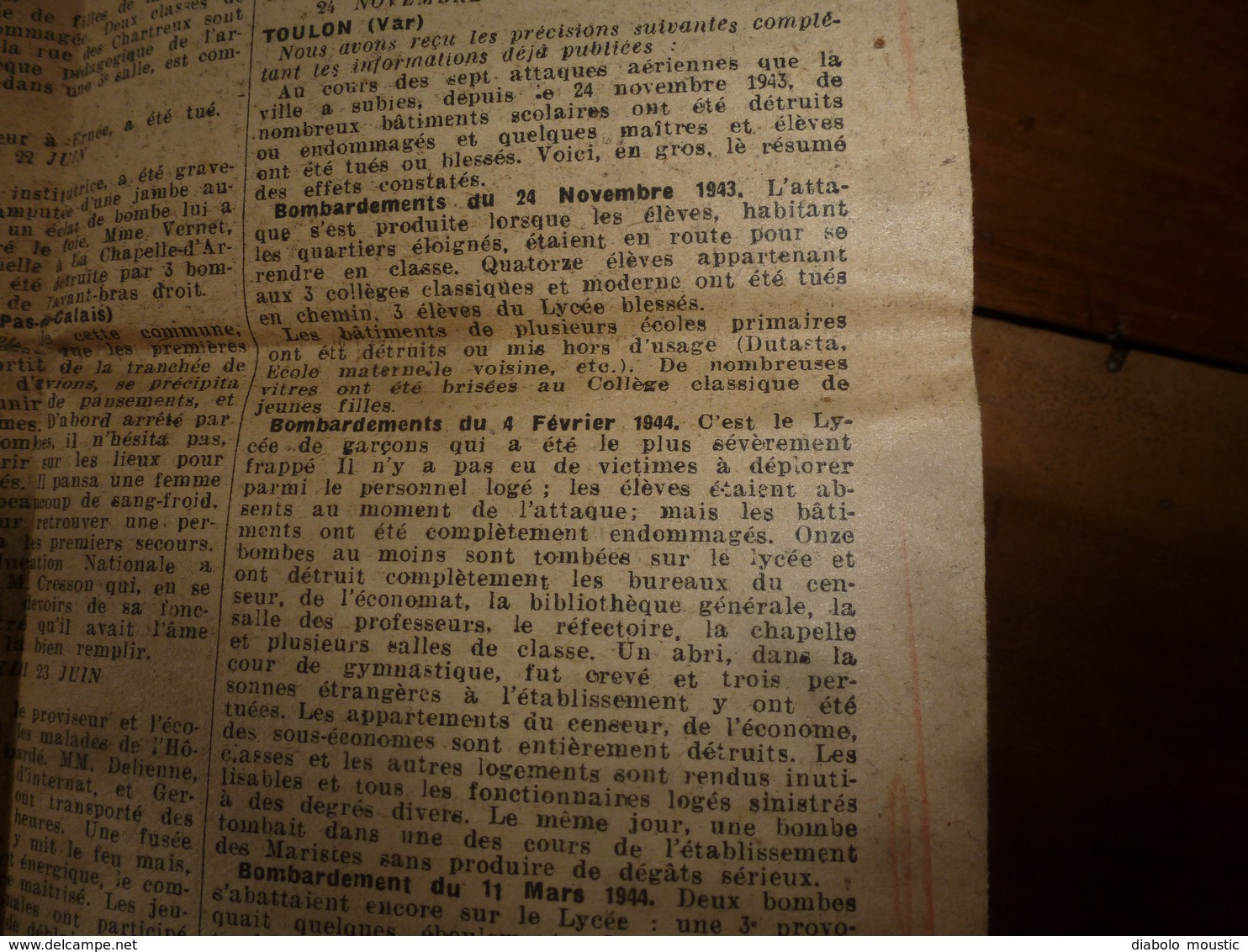 1944 INFO-UNI :Terrible tragédie de la France sous les bombardements anglo-am. (Mayenne,Ploermel,Château-Gontier,etc)