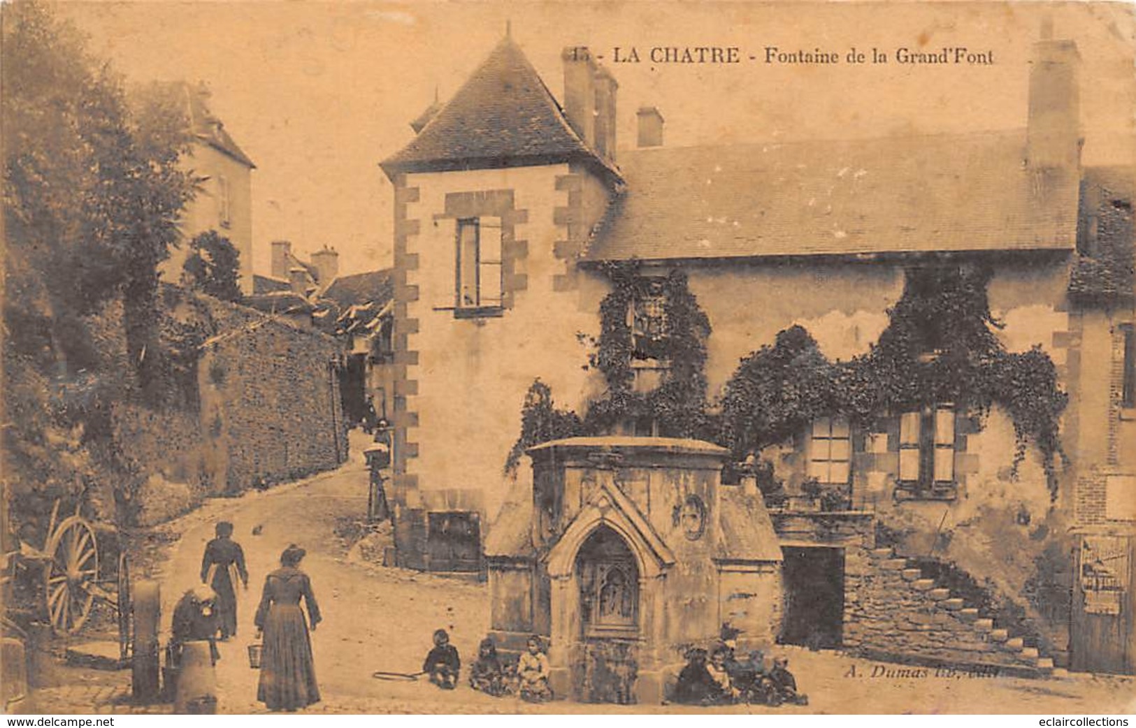 La Châtre           36           Fontaine Du Grand Font         (voir Scan) - Otros & Sin Clasificación