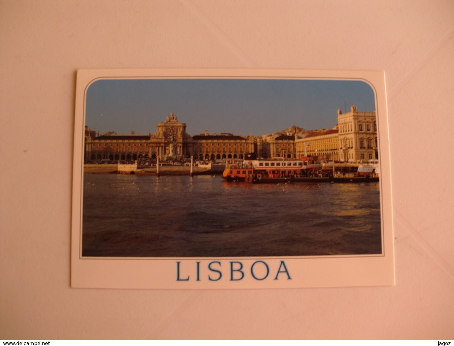 Postcard Postal Portugal Lisboa Praça Do Comércio Vista Do Tejo - Lisboa