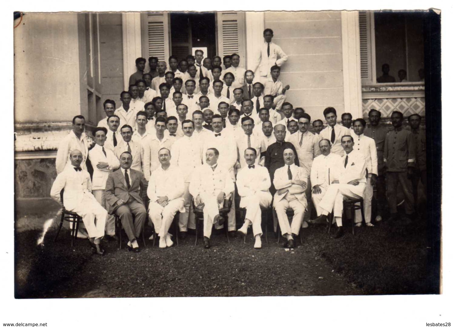 PHNOM-PENH PROTECTORAT DU CAMBODGE -PHOTO Groupe  Des  RESIDENTS Et Imployés EN INDOCHINE "Résidence Principale" En 1927 - Programme