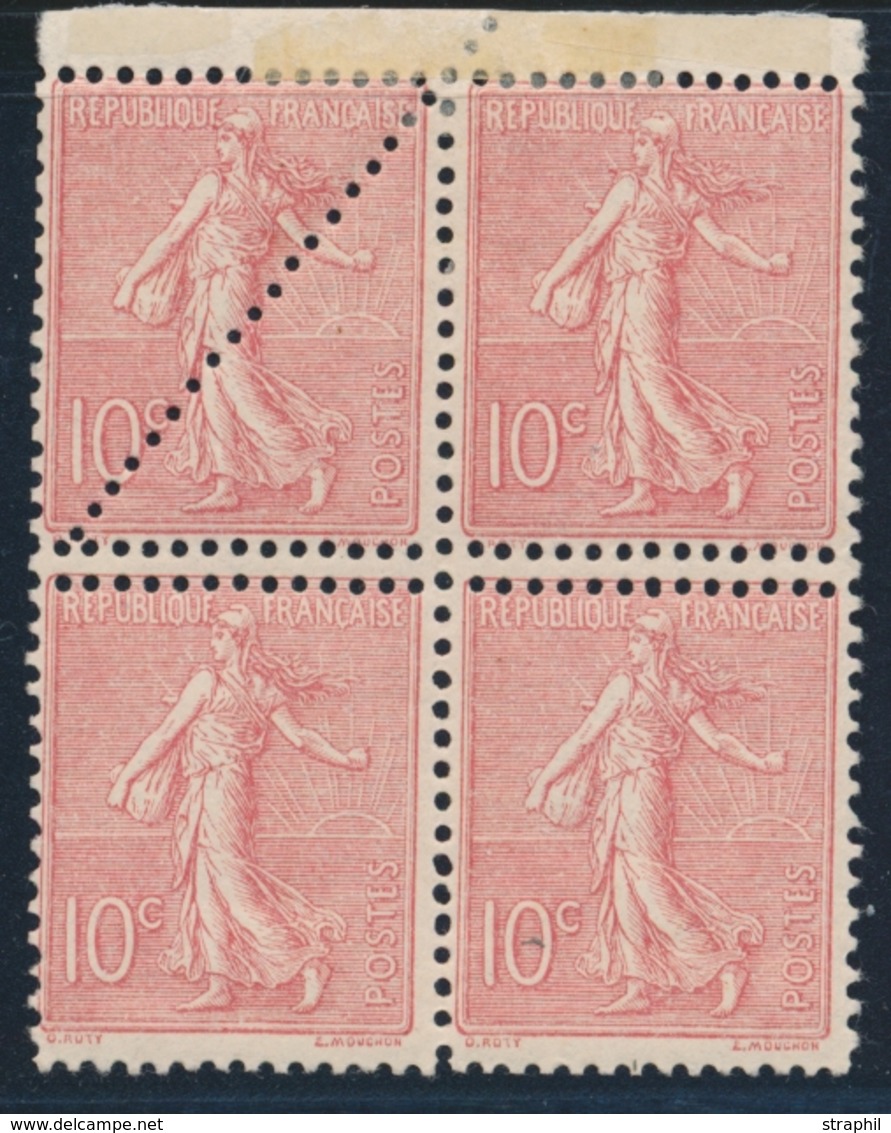 * VARIETES - * - N°129 - Bloc De 4 - Dt 1 Ex. Piquage Oblique - TB - Unused Stamps