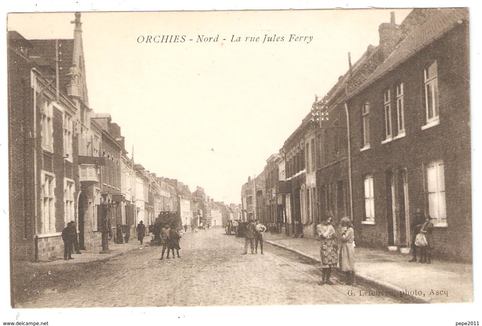 CPA 59 ORCHIES - La Rue Jules Ferry - Animation - Orchies