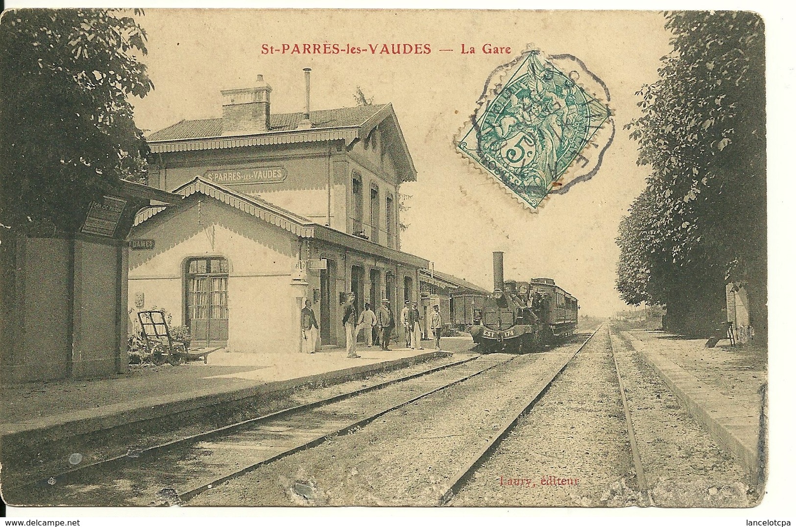 10 - SAINT PARRES LES VAUDES / LA GARE AVEC TRAIN +++++++++ - Autres & Non Classés