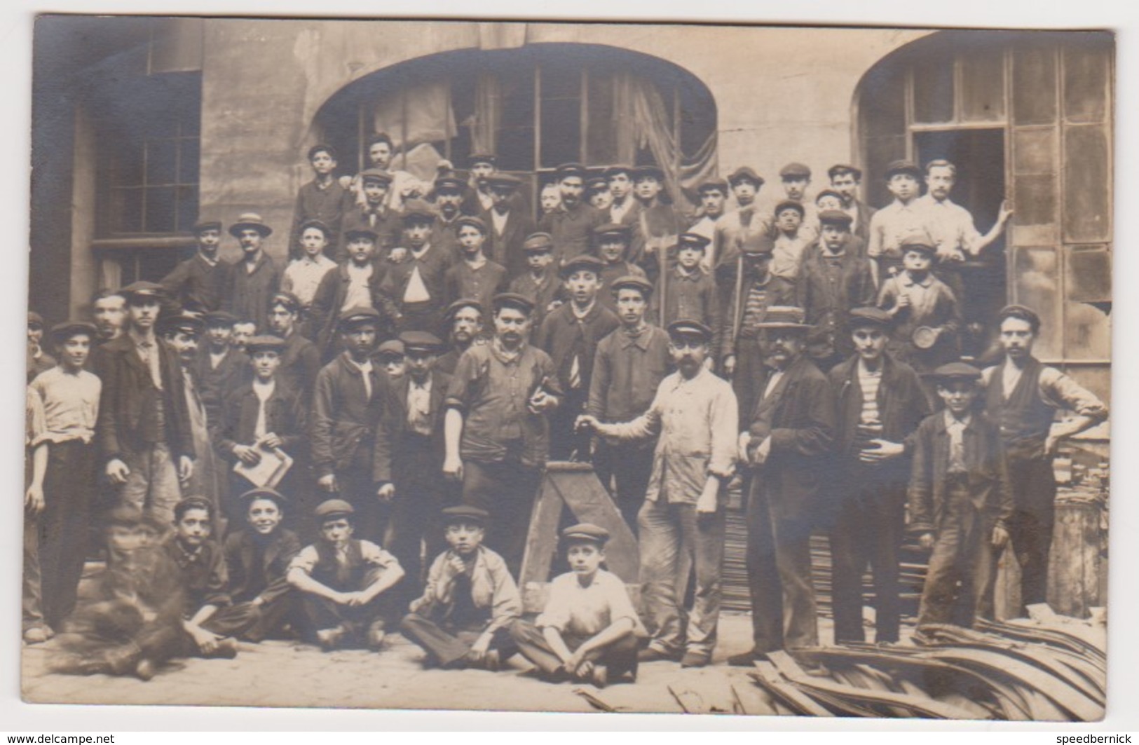 26973 Trois 3 Carte Photo  Gaillard Et Mignot  Usine Montreuil Sous Bois Paris - Ouvrier Ouvriere Enfant Travail 1900 - Montreuil