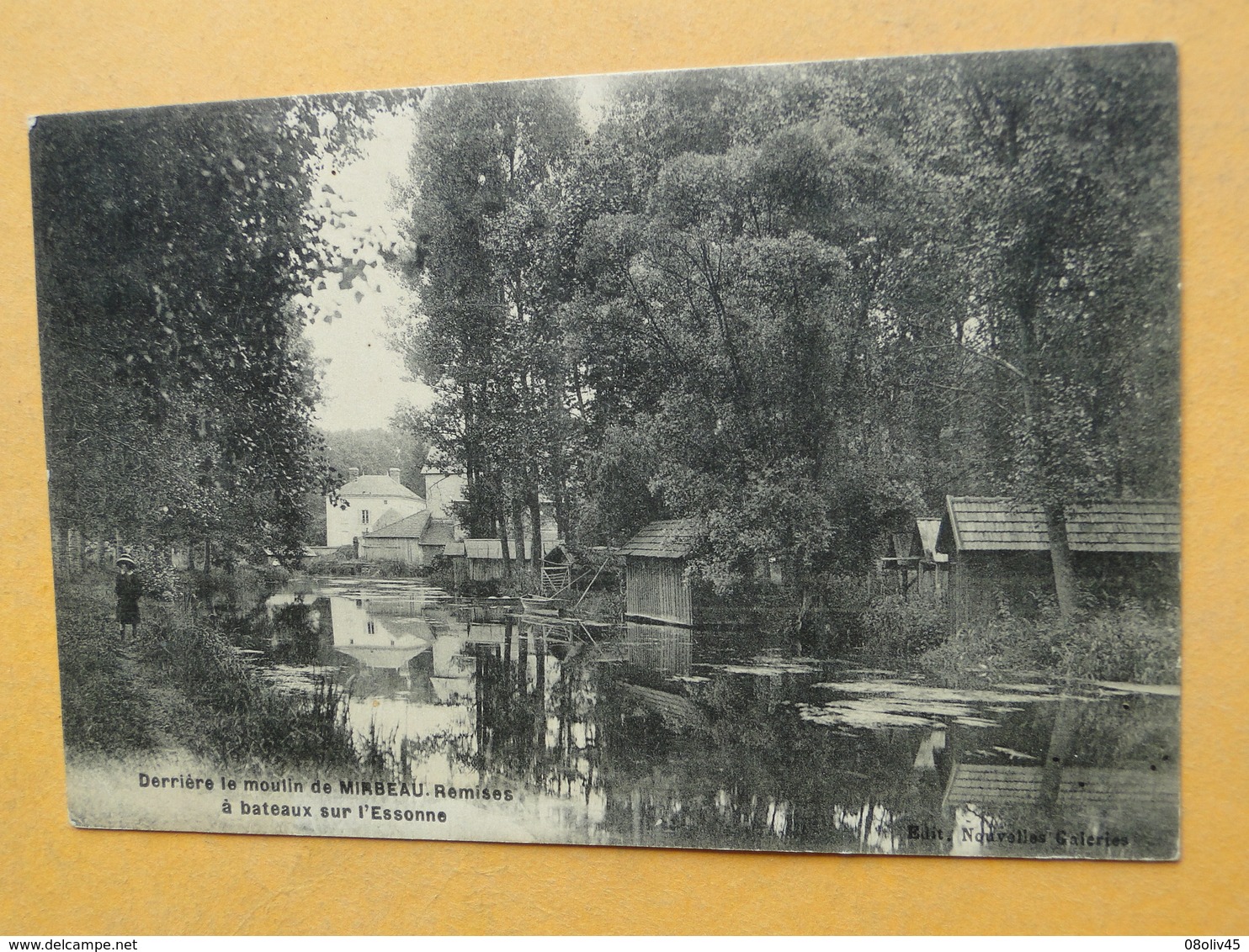 MALESHERBES  (Loiret) -- Moulin De Mirbeau - Remises à Bateaux Sur L'Essonne - Malesherbes