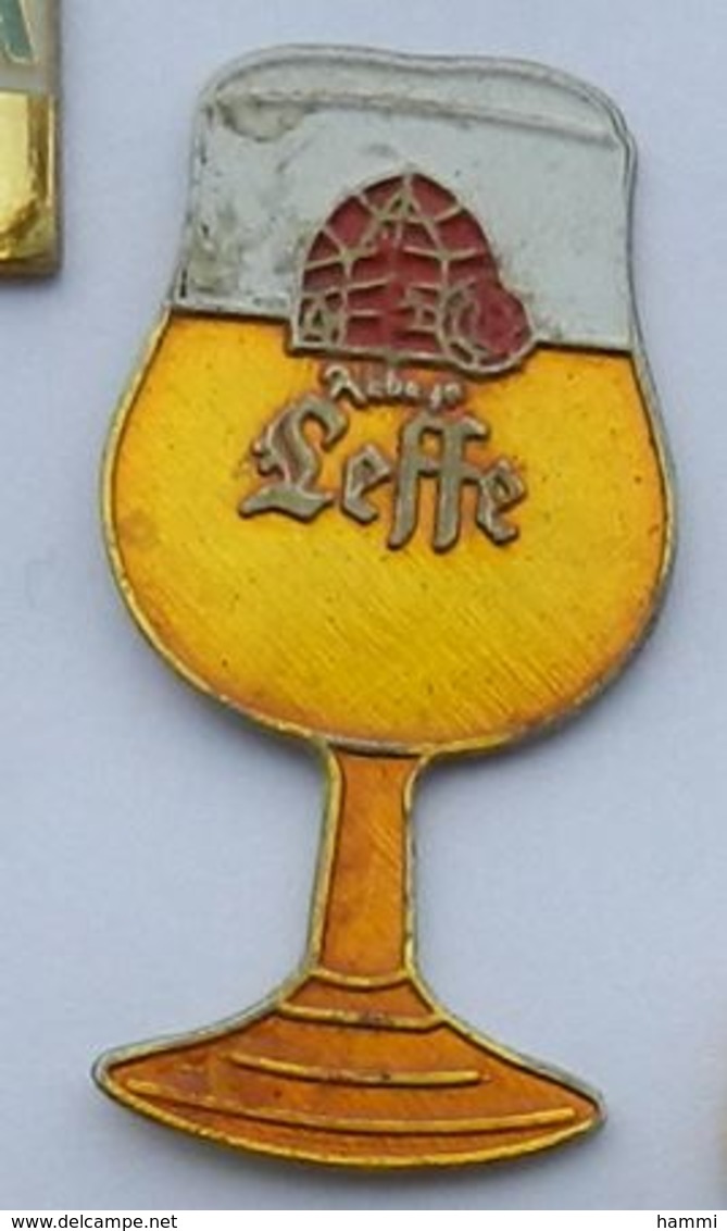 N297 Pin's BIERE BEER Leffe Choppe  Achat Immediat - Bière