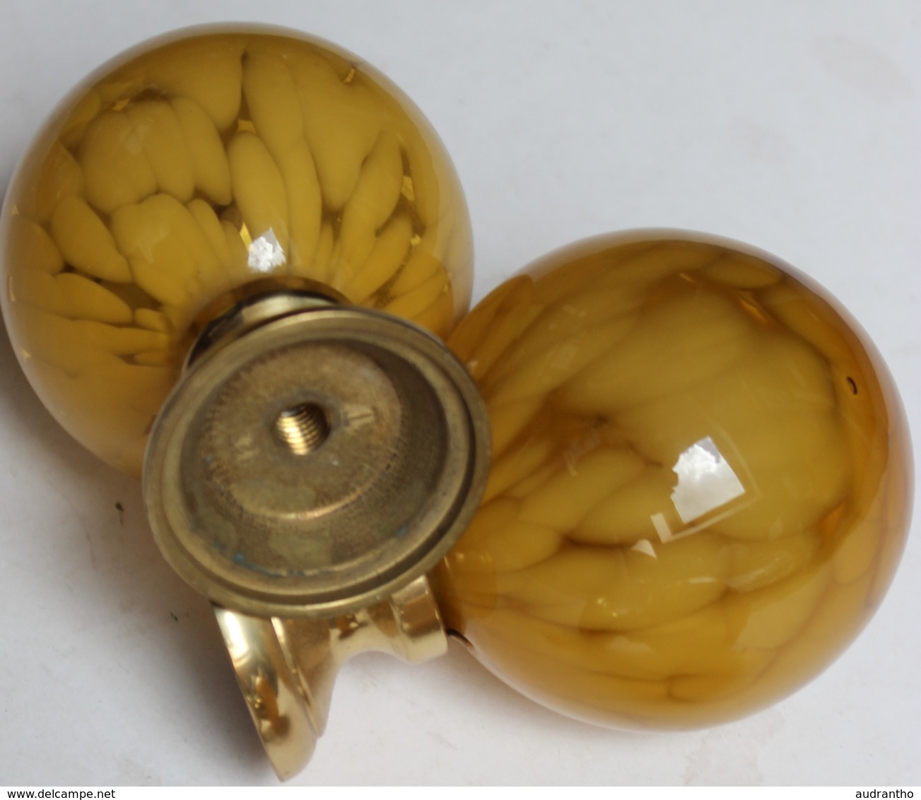 3 Belles Boule Ou Pommeau D'escalier En Verre Et Laiton Jaune Ocre - Verre & Cristal