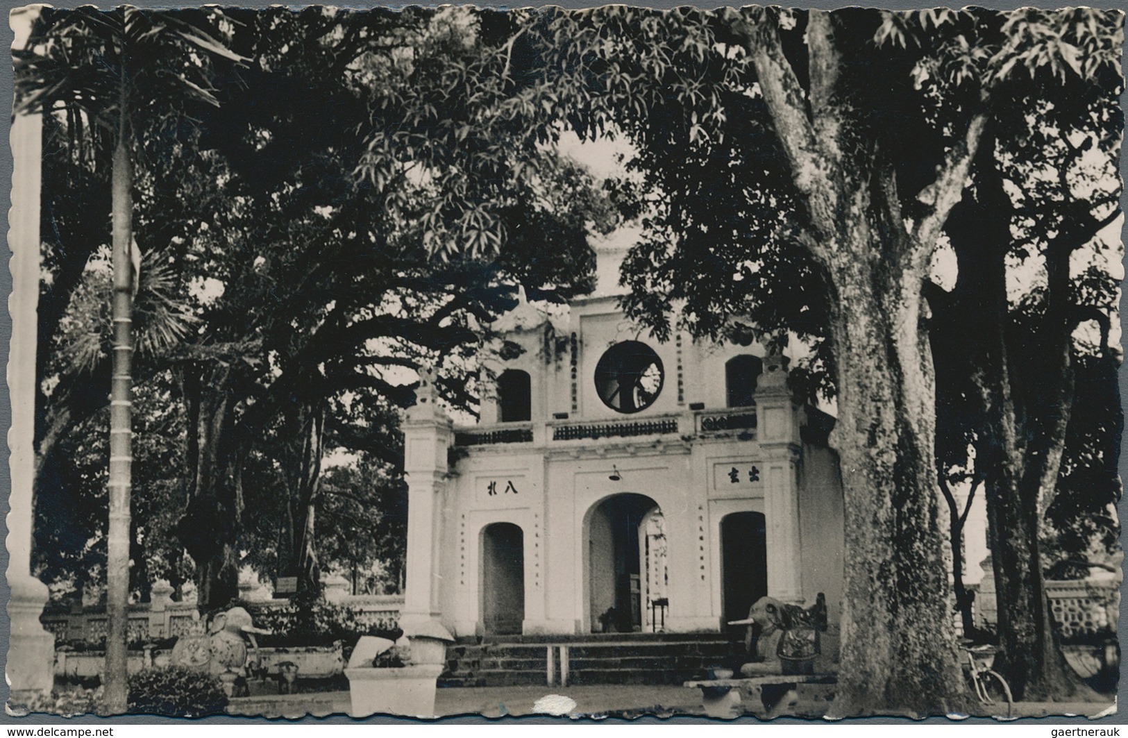 Vietnam-Nord (1945-1975): 1955. Black And White Postcard Sent Via Air Mail To Czechoslovakia And Fra - Viêt-Nam