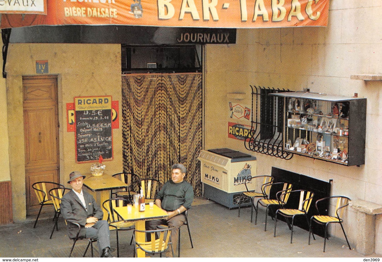 EGUILLES - Le Bar-Tabacs - Glaces Miko - Publicité Bière Fischer - Autres & Non Classés