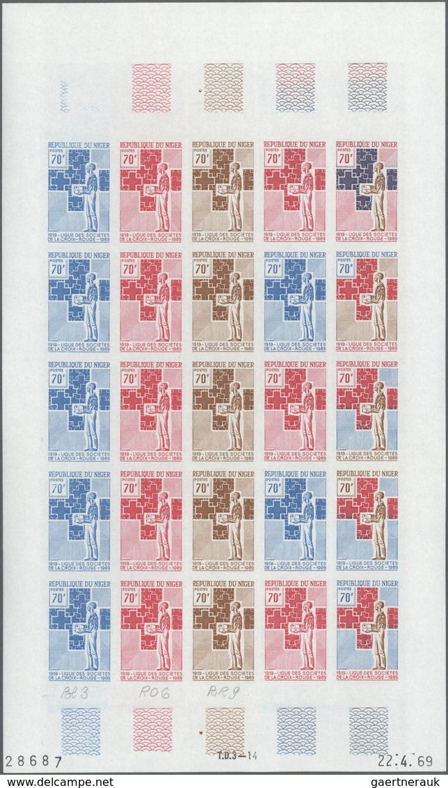 Thematik: Rotes Kreuz / Red Cross: 1969, Niger. Complete Set "50th Anniversary Of The League Of Red - Croce Rossa