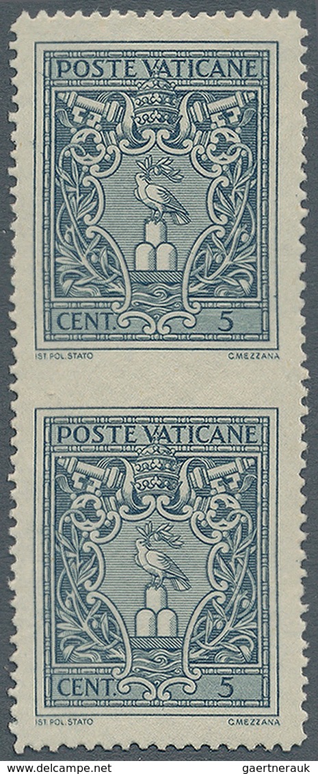 Thematik: Tiere-Vögel / Animals-birds: 1945, Vatikan, 5 C Slate-grey, Vertical Pair, Horizontally Im - Otros & Sin Clasificación