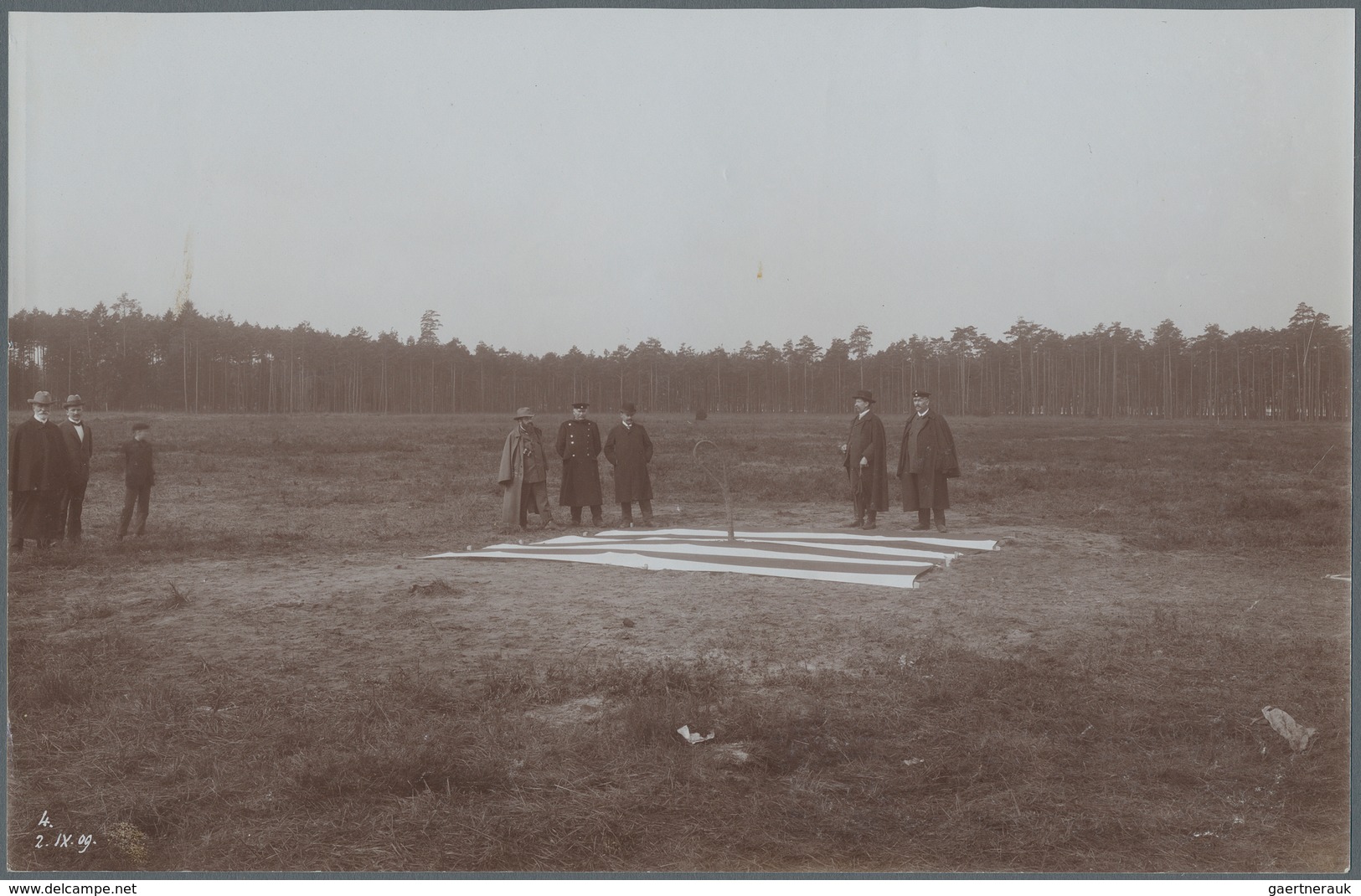 Thematik: Zeppelin / Zeppelin: 1909. Group Of Nine Large-format Photographs, All Pictured, From The - Zeppelines