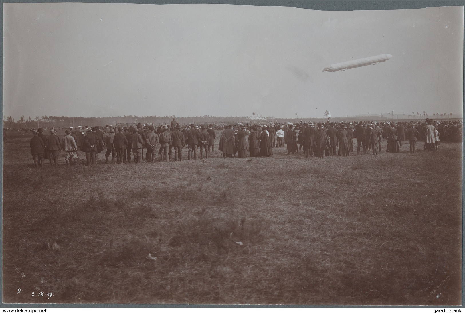 Thematik: Zeppelin / Zeppelin: 1909. Group Of Nine Large-format Photographs, All Pictured, From The - Zeppelins