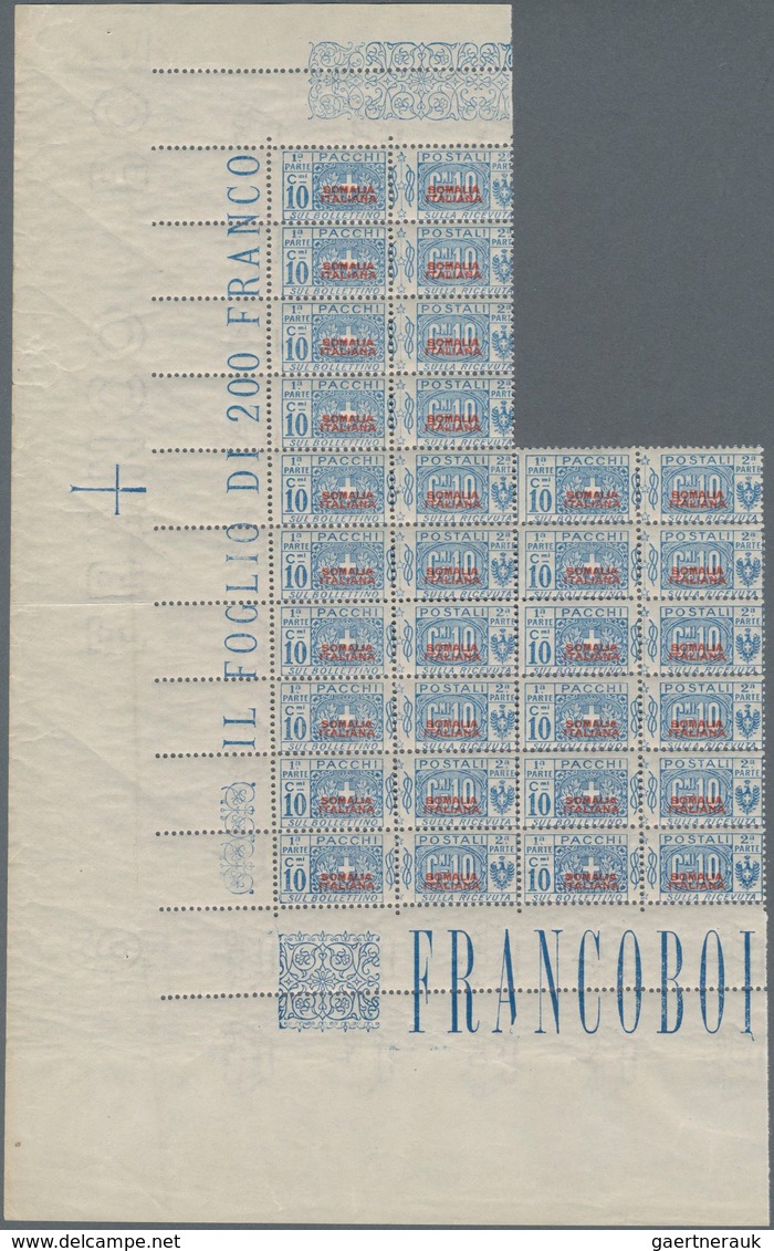 Italienisch-Somaliland: 1926/1931, 10 Cent. Blau In Vertical Block Of 16, Mint Never Hinged, 1x Fold - Somalia