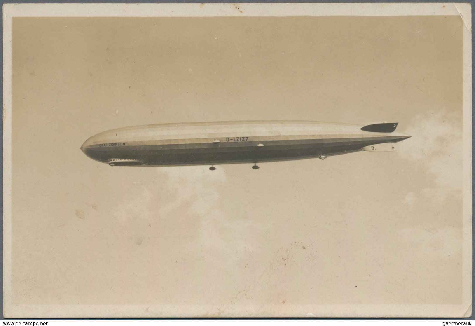 Zeppelinpost Deutschland: 1928, LZ 127, Unfrankierte Foto-AK Mit Rotem Bordpoststempel Vom 11.OKT.19 - Luchtpost & Zeppelin
