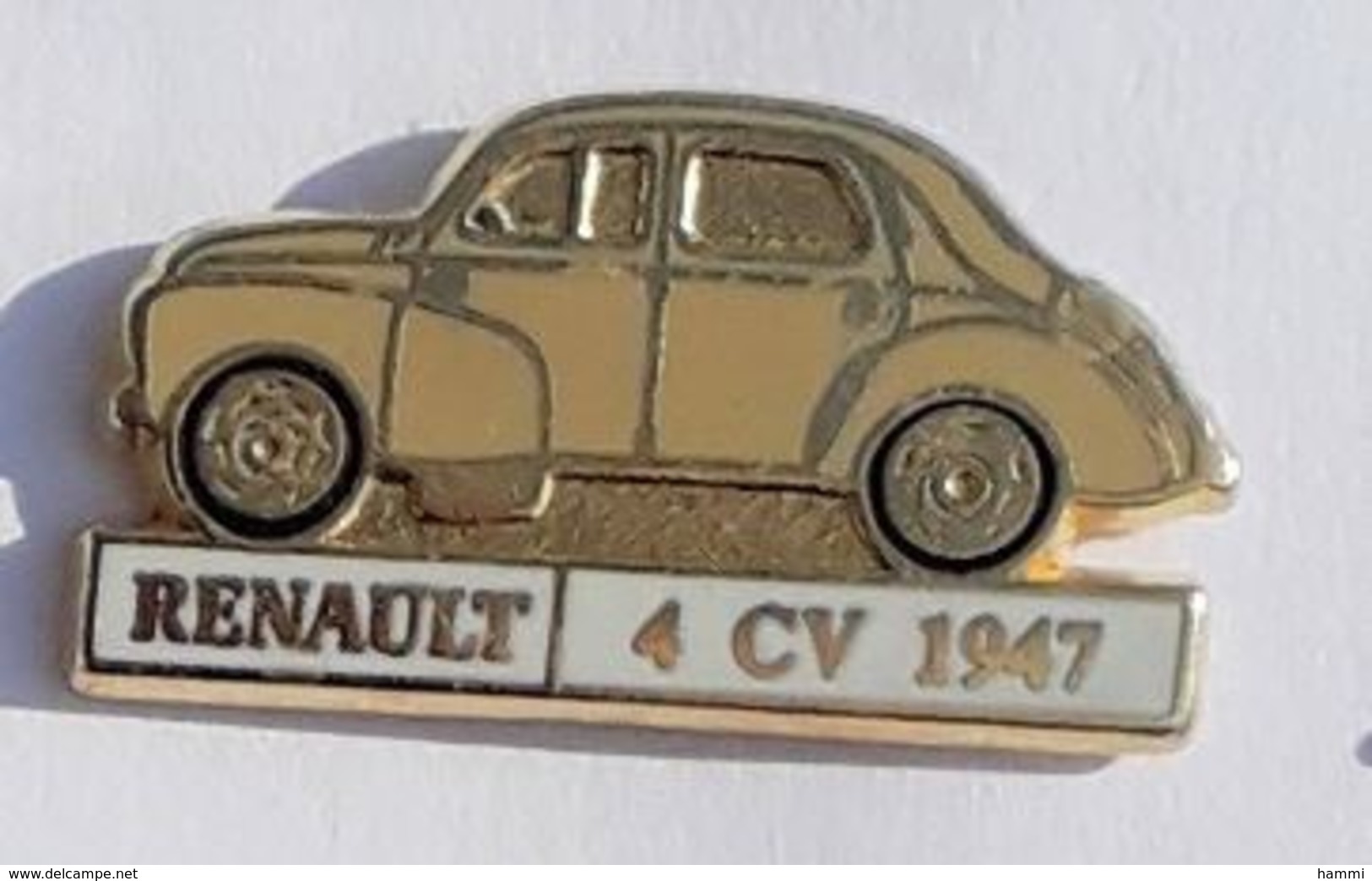 VT119 Pin's RENAULT 4CV Qualité Arthus Signé Cep  Achat Immediat - Renault