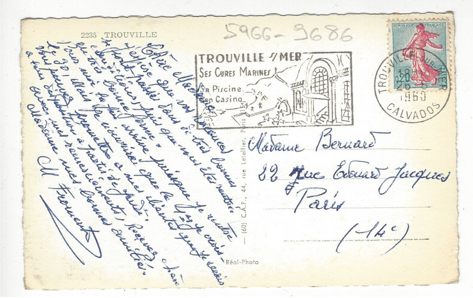 2235 - SOUVENIR DE TROUVILLE. - Trouville