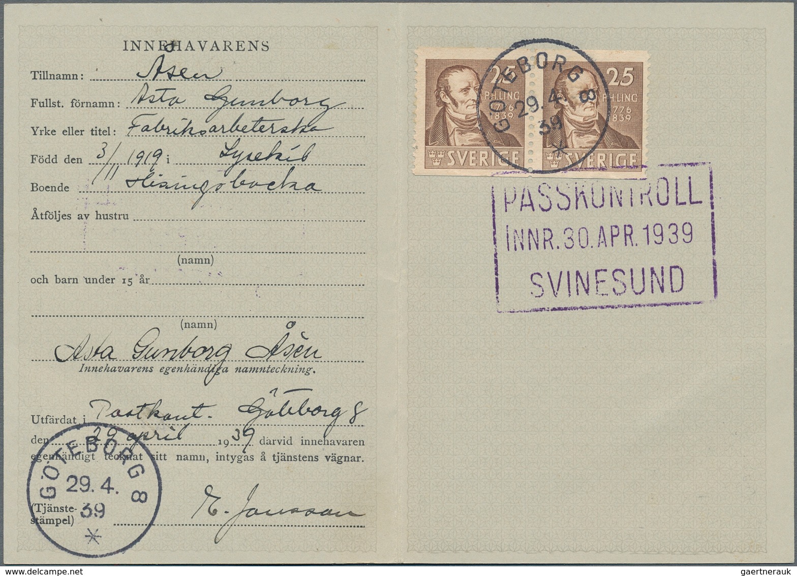 Schweden: 1939, 25 Öre Brown Horizontal Pair With Circle Stamp GÖTEBORG On "Nordiskt Resekort" And V - Used Stamps