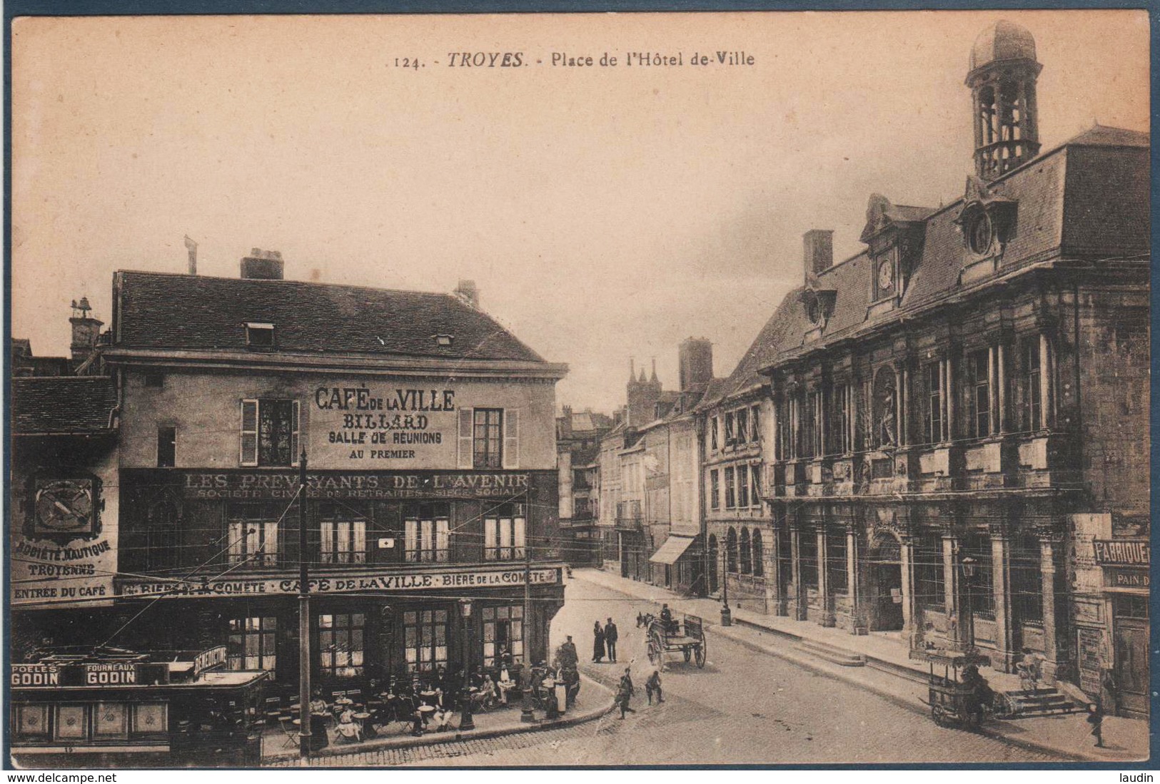 Troyes , Place De L'hotel De Ville , Café De La Ville , Animée - Troyes