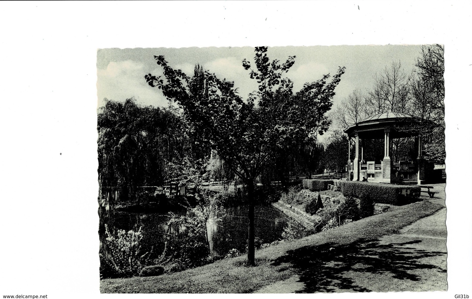 Mouscron. Coin Du Parc, Kiosque. Moeskroen. Hoekje Uit Het Park. Kiosk. - Mouscron - Moeskroen