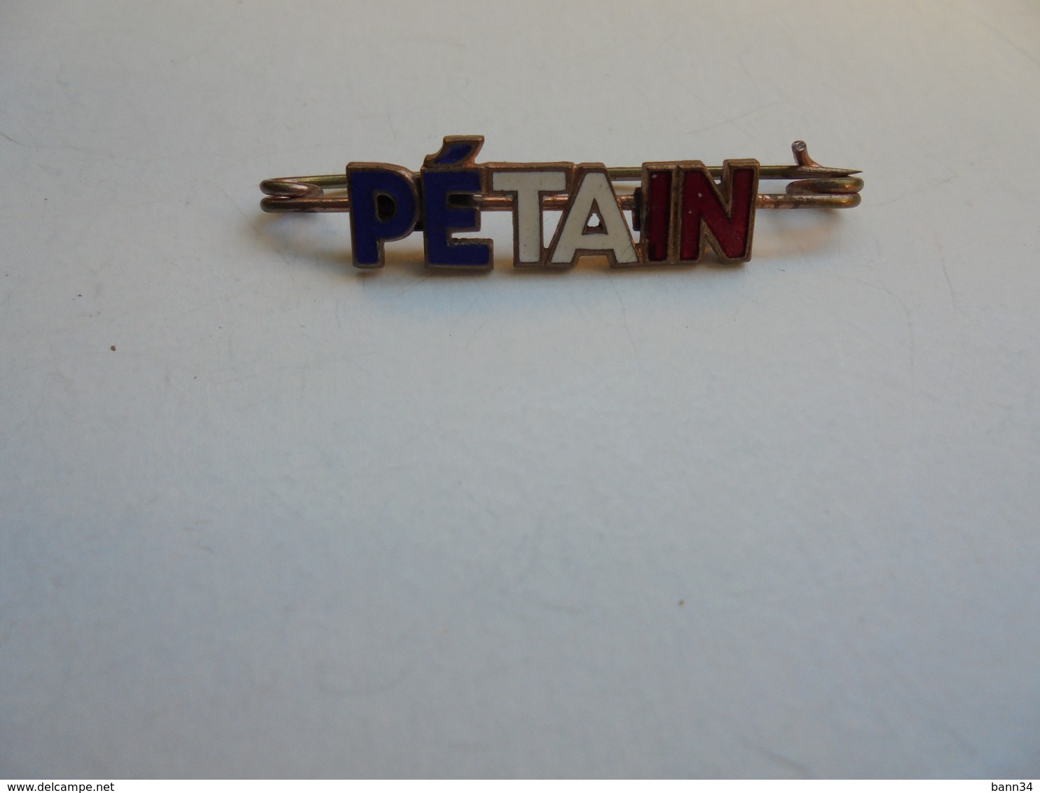 Insigne D Epoque Broche De Soutien Au Marechal Petain /1940/44 Politique - 1939-45