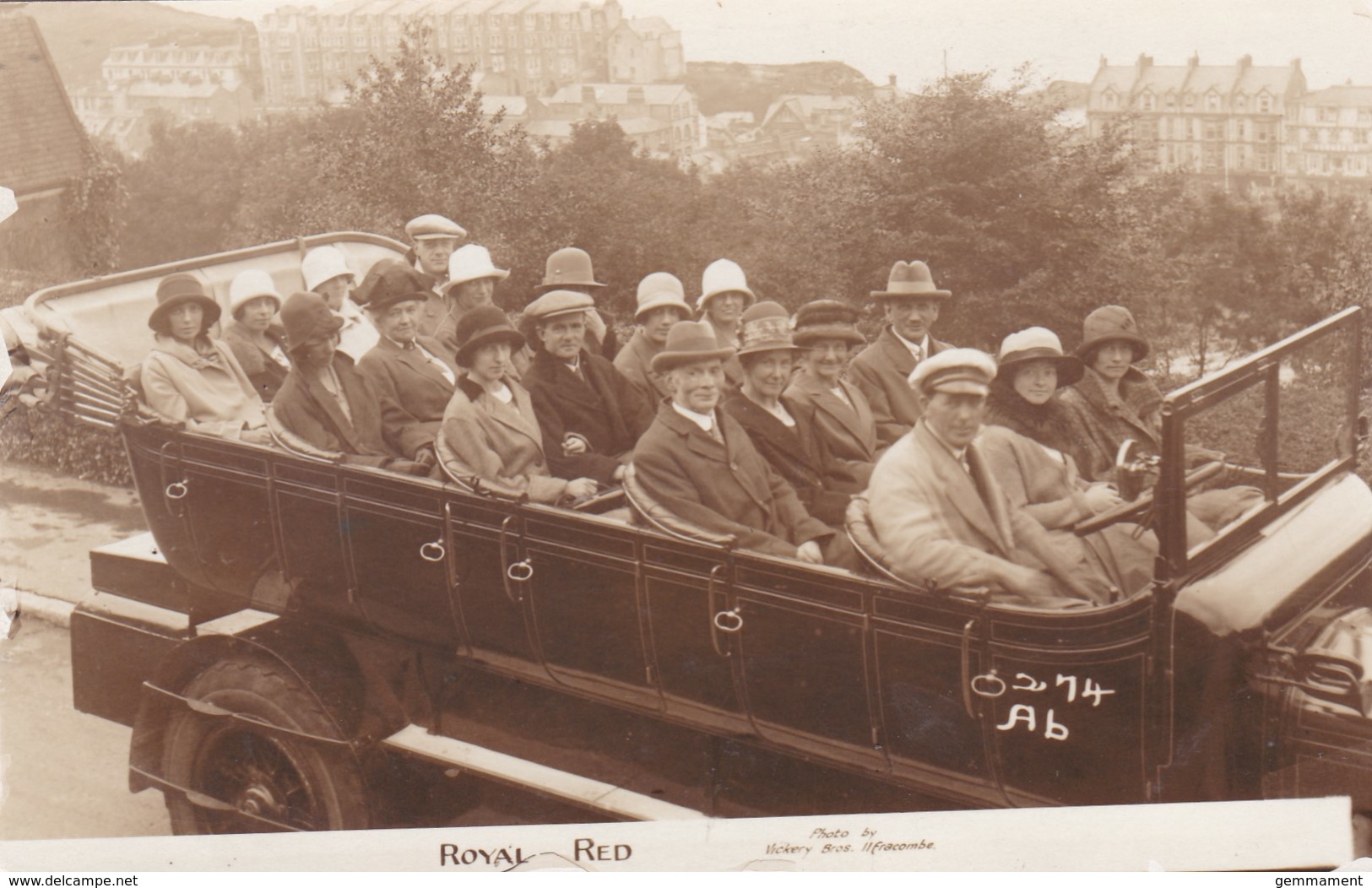 OLD CHARABANC WITH PASSENGERS . - Buses & Coaches