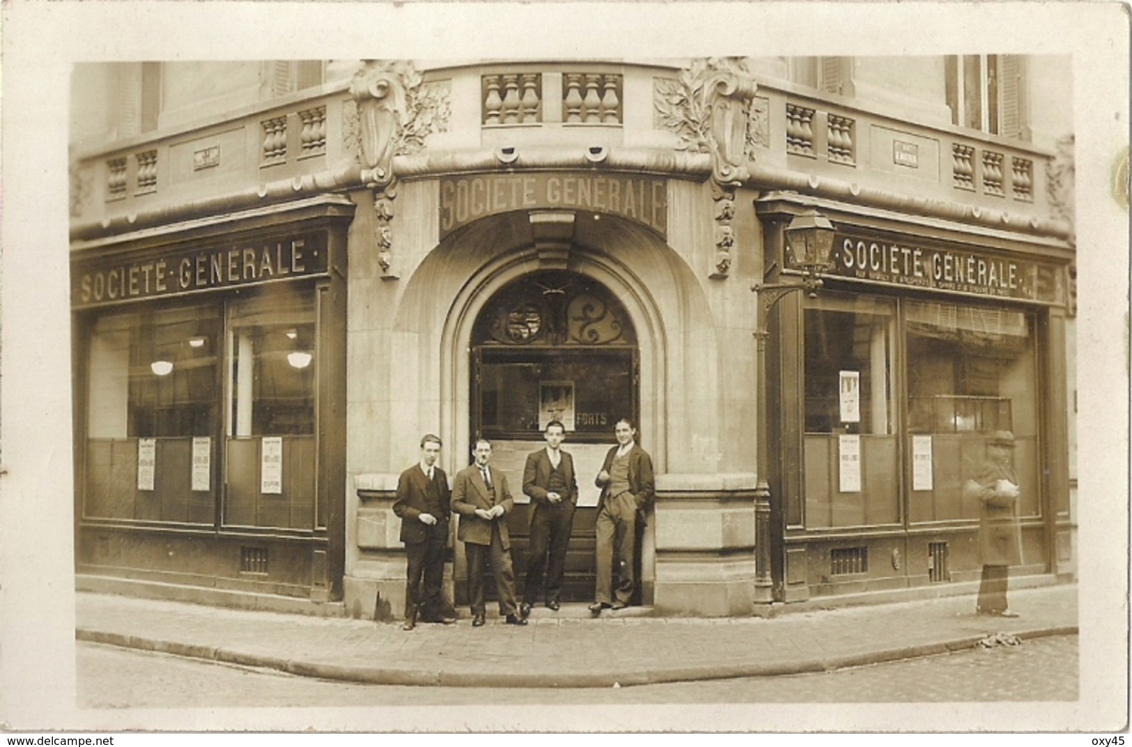 Carte Photo - Vincennes Banque Société Générale Angle De La Rue Villebois Mareuil Et Rue De Montreuil - Vincennes