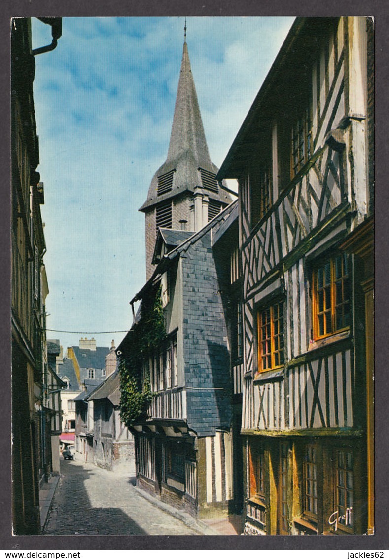 73338/ HONFLEUR, Vieille Rue Pittoresque Avec Le Clocher Ste-Catherine - Honfleur