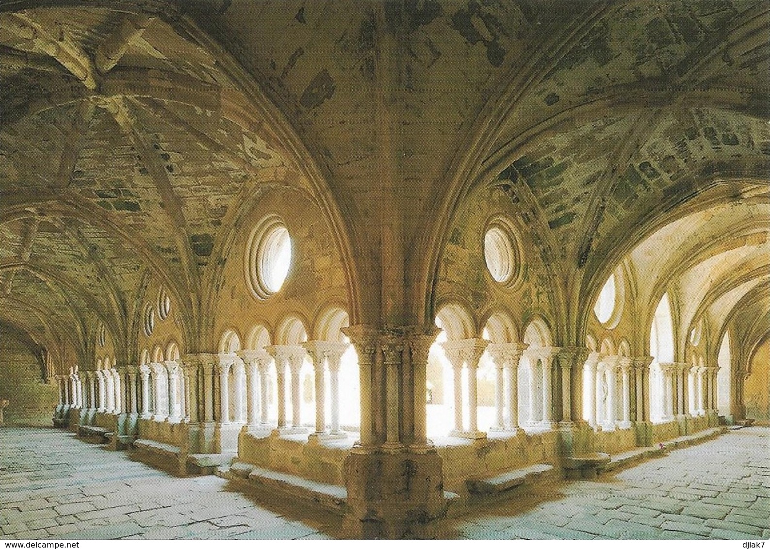11 Abbaye De Fontfroide Angle Des Galeries Est Et Sud Du Cloître (2 Scans) - Narbonne