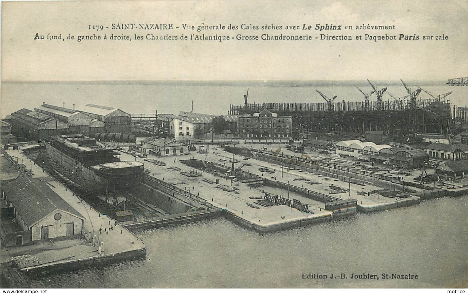 SAINT NAZAIRE - Vue Générale Des Cales Sèches Avec Le "Sphinx" En Achèvement. - Steamers