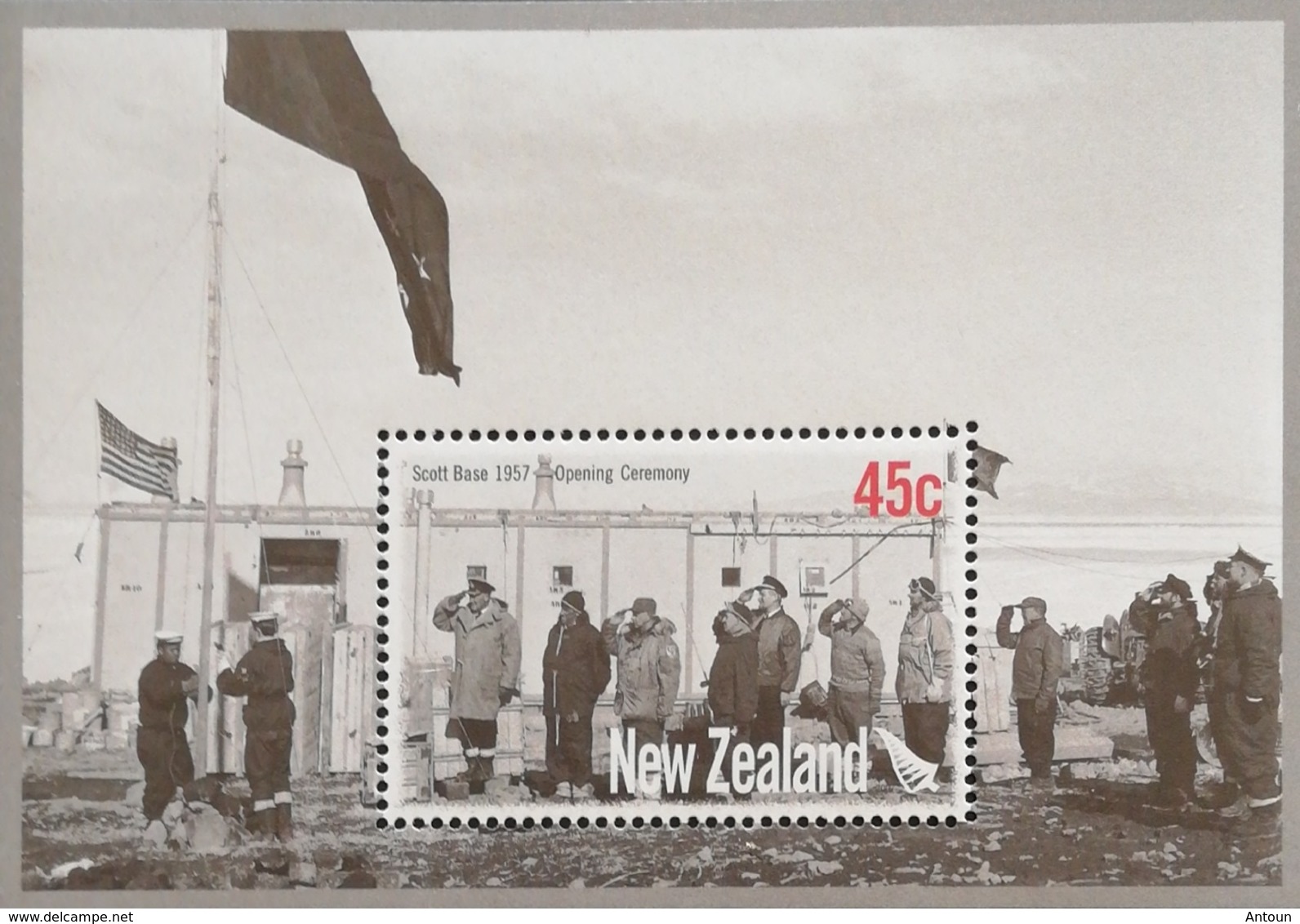 New Zealand   2007 Scott Base ,Antarctica,50th. Anniv. S/S - Unused Stamps