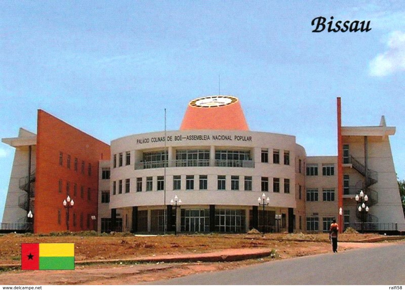 1 AK Guinea Bissau * Parlamentsgebäude In Bissau Der Hauptstadt Des Landes * - Guinea-Bissau