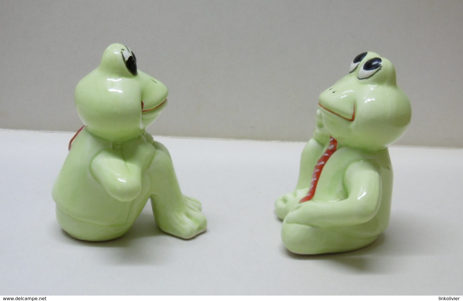 2 GRENOUILLES En Cravate En Plâtre - Bibelot Animaux Grenouille (lot 1) - Animaux