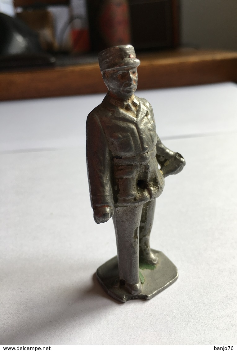 1 Soldat De Plomb - Officier - 7cm - Tin Soldiers