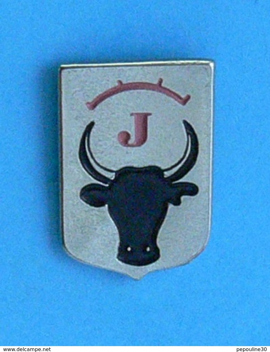 1 PIN'S  //  ** MANADE JALABERT ** - Tauromachie - Corrida