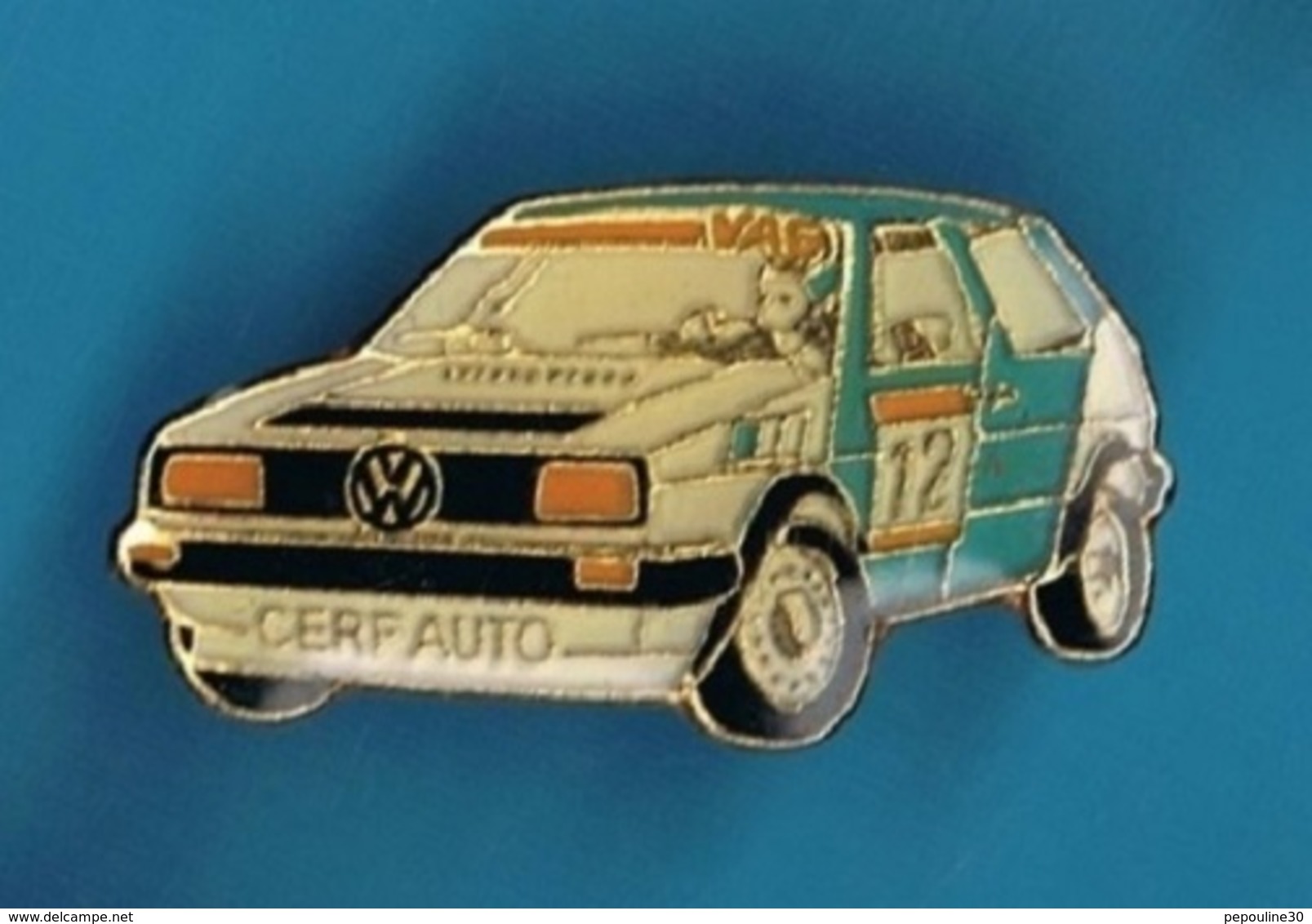 1 PIN'S  //  ** RALLYE / VOLKSWAGEN  GOLF GTI  N°12 / CERF AUTO  ** - Volkswagen