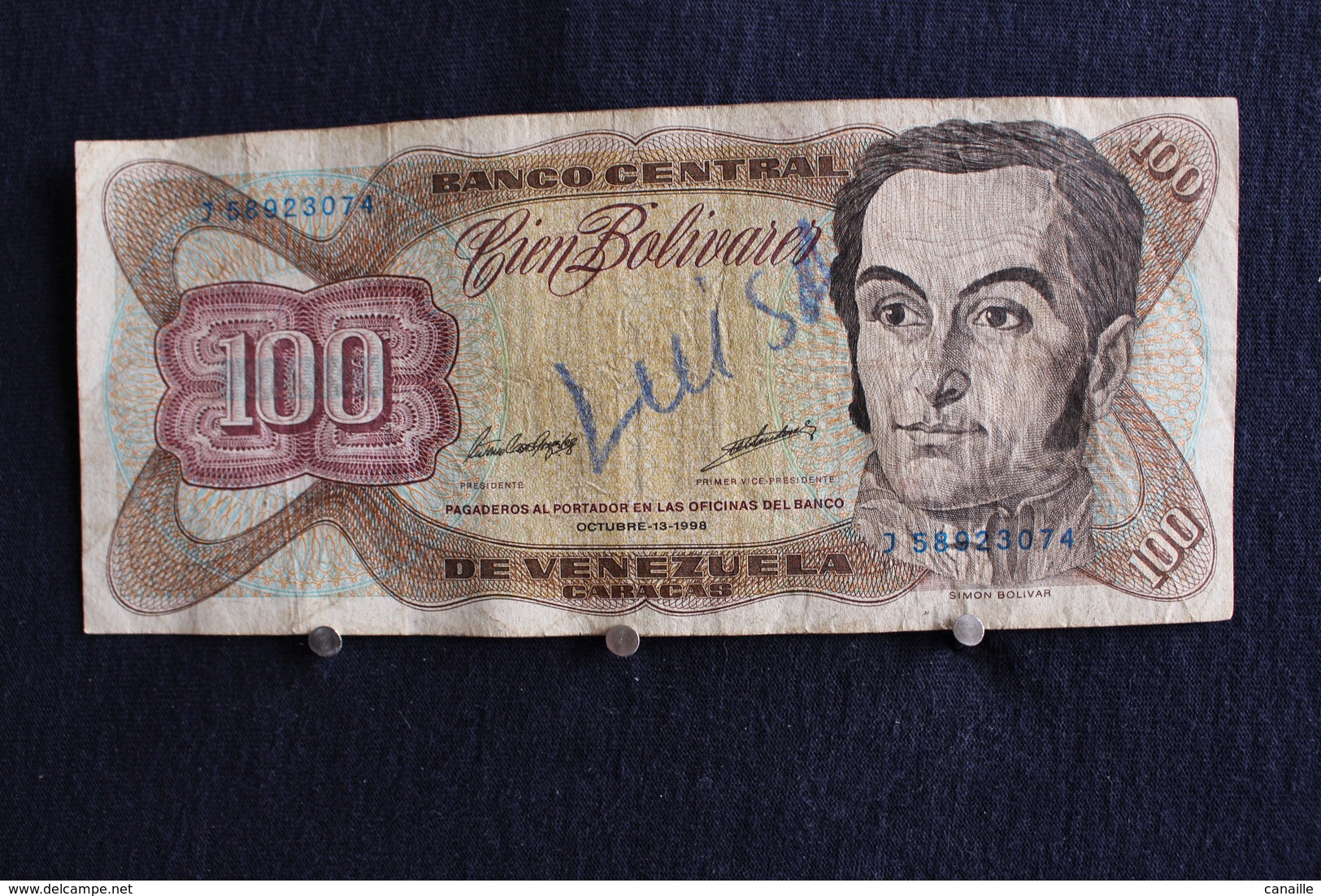 24 / Banco Central De La Venezuela - 100 - Cien Bolivares - 18 . Octobre . 1998  / N° J 58923074 - Venezuela