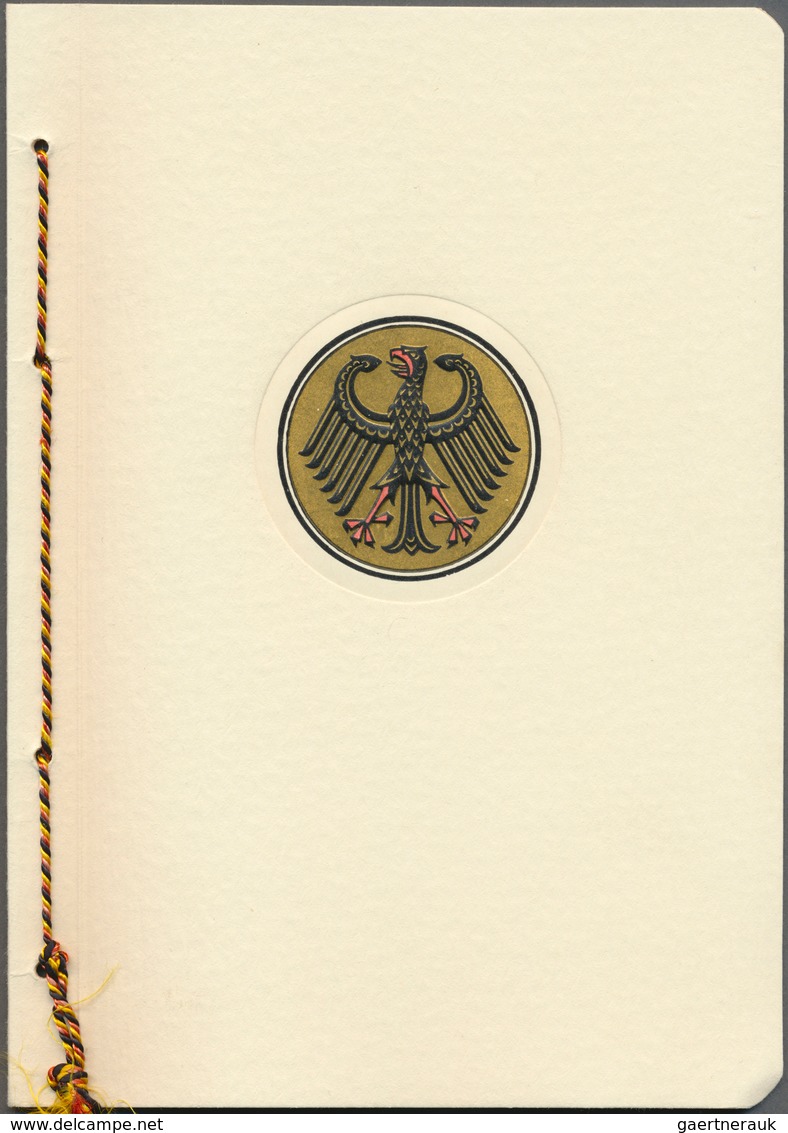 Deutsches Reich - Weimar: 1927, Geschenkheft Der Deutsches Reichspost überreicht Von Der Dt. Abordnu - Autres & Non Classés