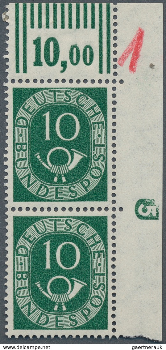 Bundesrepublik Deutschland: 1951, 10 Pf Posthorn Im Senkr. Paar Aus Der Rechten Oben Bogenecke Mit D - Autres & Non Classés