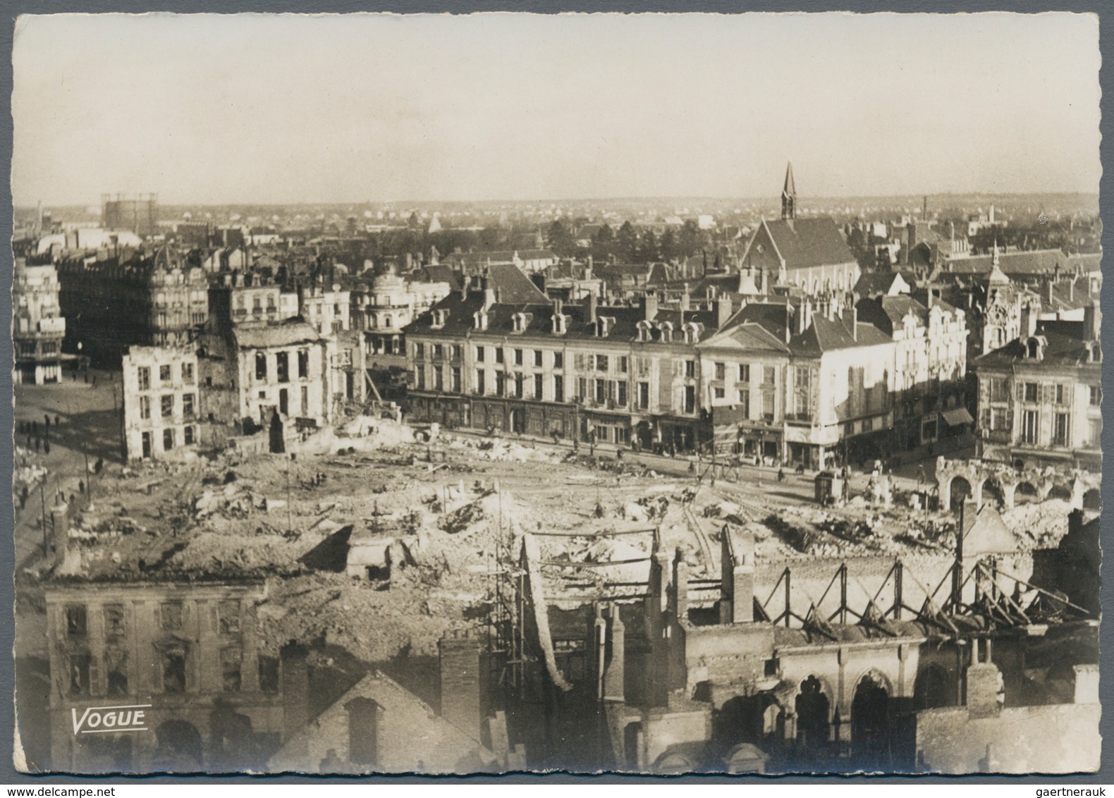 Ansichtskarten: Propaganda: 1940/1944, 18 Großformatige Fotokarten Mit Kriegszerstörungen In Orléans - Parteien & Wahlen