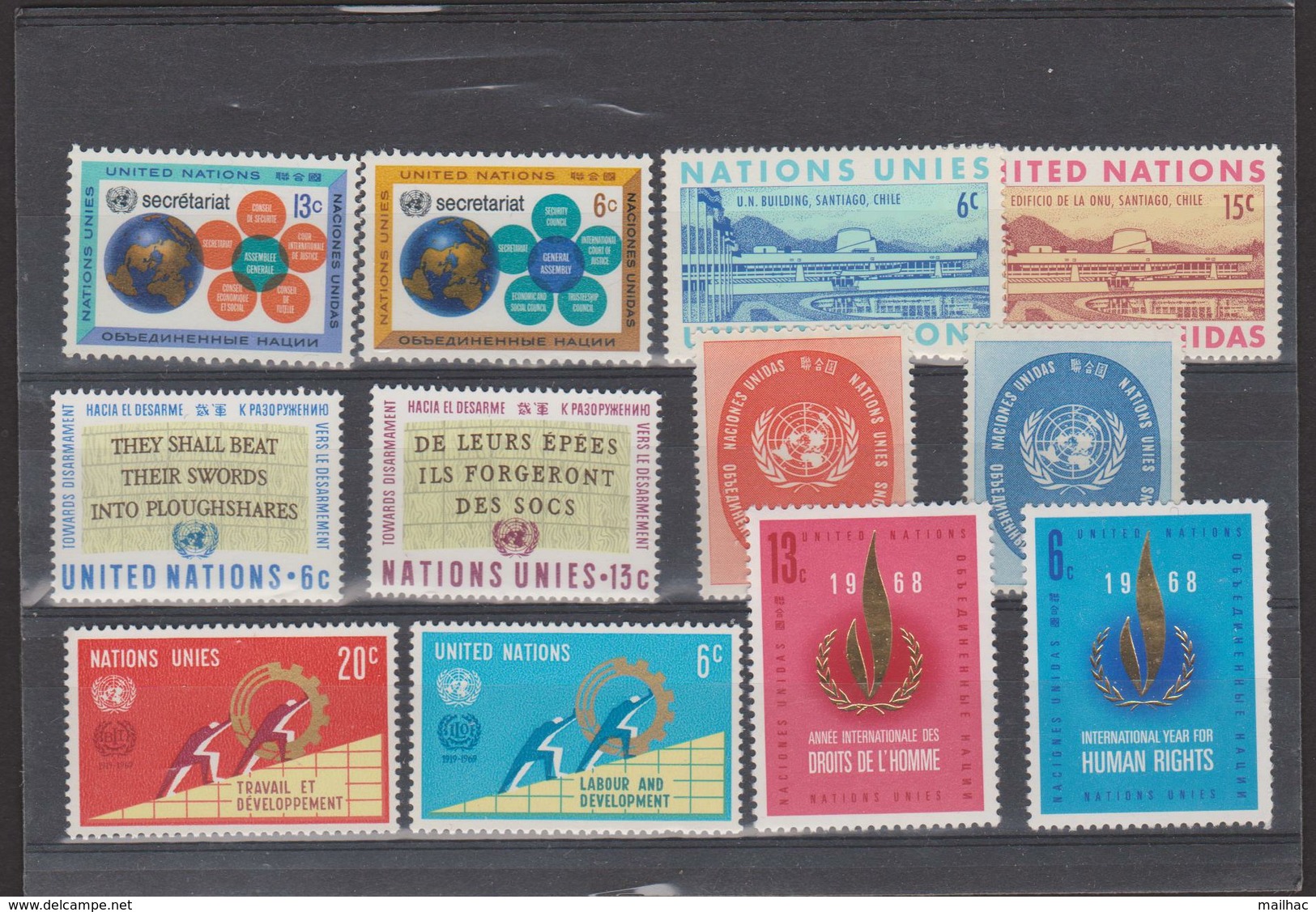NATIONS UNIES - 12 Timbres (6 Paires) Années 60 - **Neufs - Collections, Lots & Series