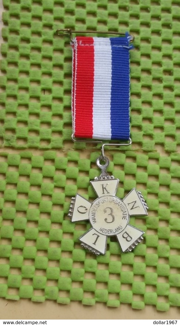 Medaille / Medal - Wandelsport Organisatie Nederland K.N.B.L.O, Nr: 3 -  The Netherlands - Andere & Zonder Classificatie