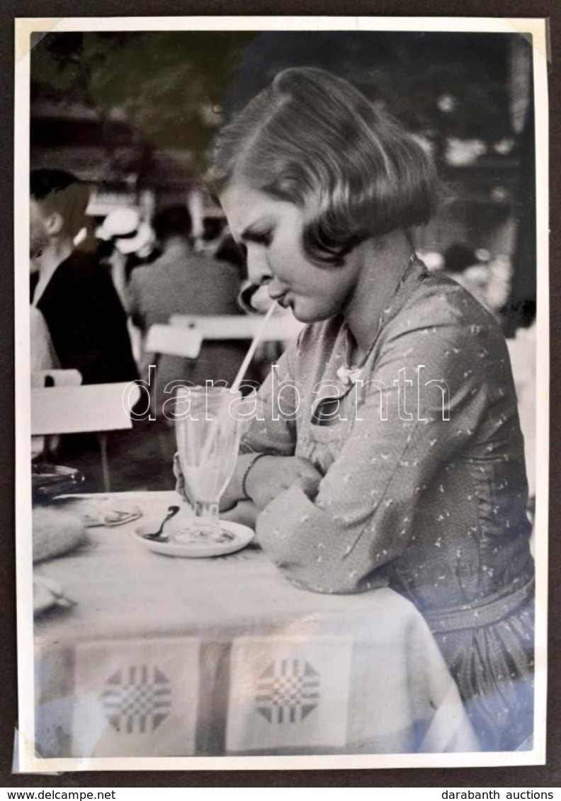 Cca 1933-1934 Egy Németországi Utazás Képei Fotóalbumban, 35 Db Fotóval, Benne A Berlini Spreewald-ban Készült Fotókkal, - Andere & Zonder Classificatie