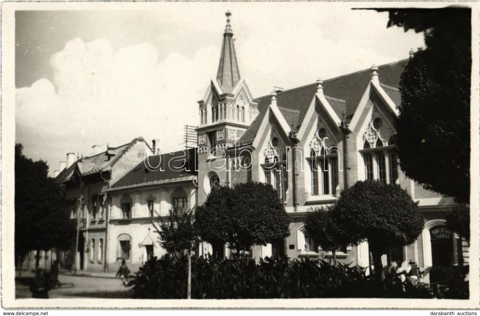 T2/T3 1932 Marosvásárhely, Targu Mures; Biserica Unitara / Unitárius Templom, Cipész üzlet. Kiadja Révész Béla / Unitari - Zonder Classificatie