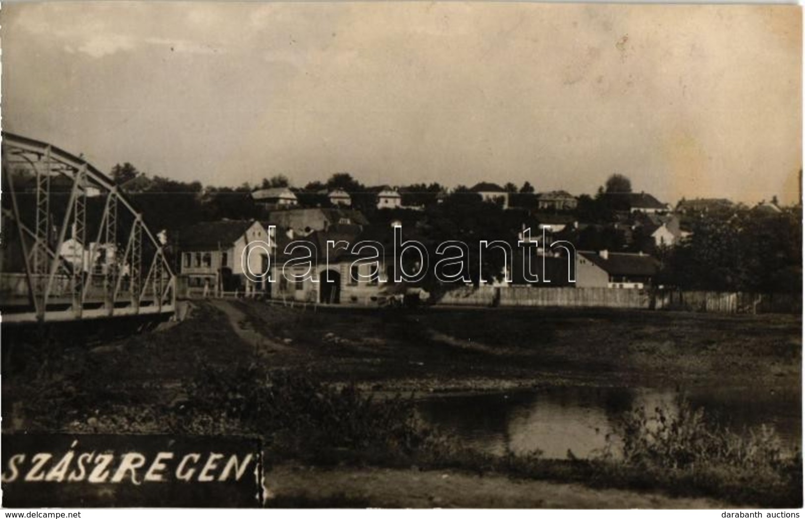 ** T4 Szászrégen, Reghin; Látkép, Híd. Kiadja Ernst Philippi / General View, Bridge (vágott / Cut) - Zonder Classificatie