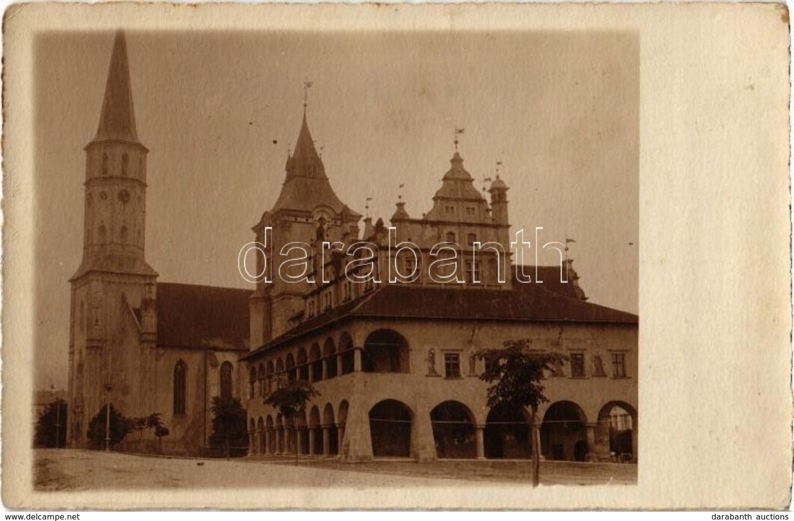 T2 1917 Lőcse, Levoca; Városház / Town Hall. Photo + 'K.u.K. Reservespital In Lőcse' - Zonder Classificatie