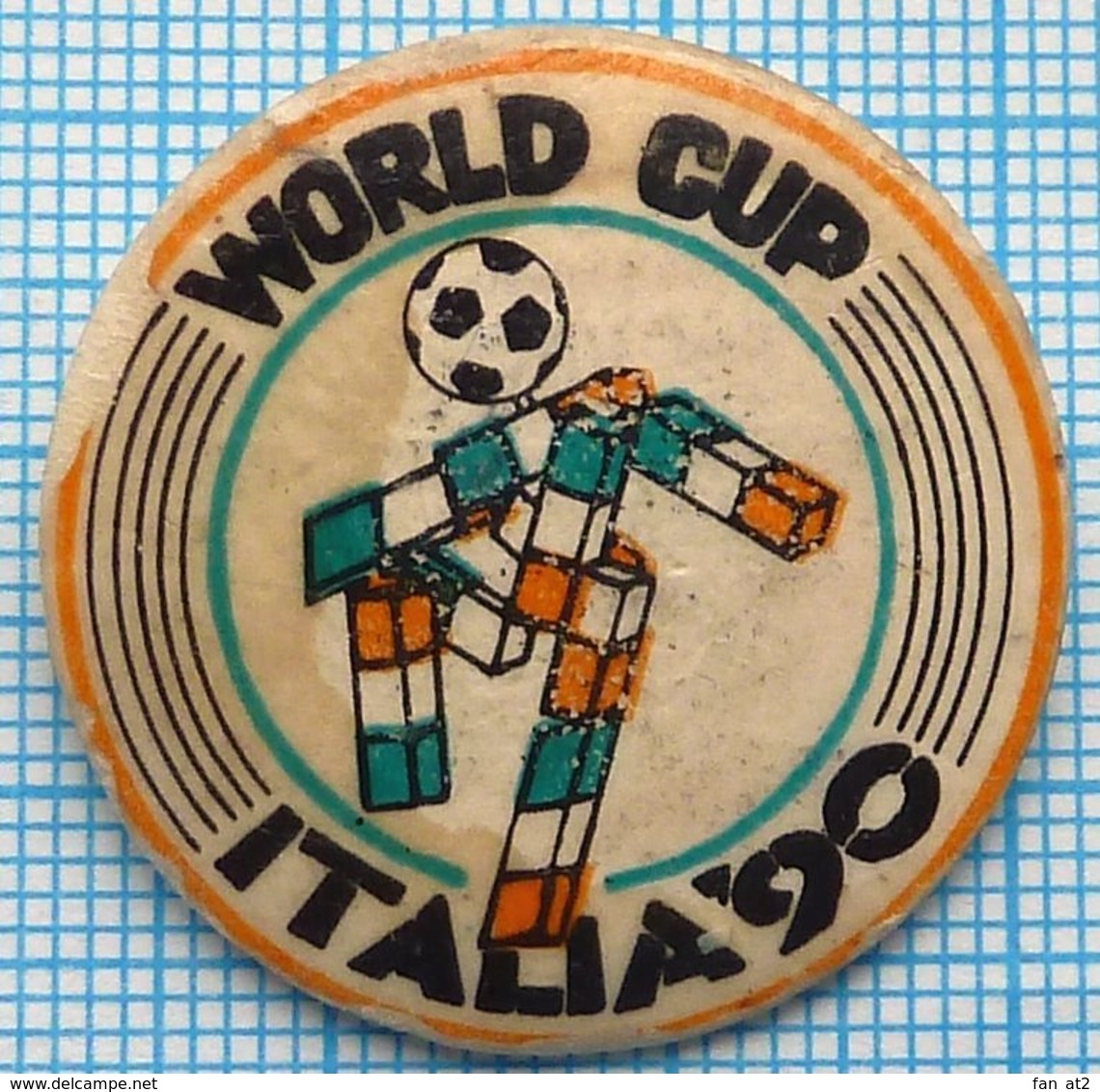 USSR / Badge / Soviet Union / Football. FIFA Cup World Championship ITALIA 90/ - Football