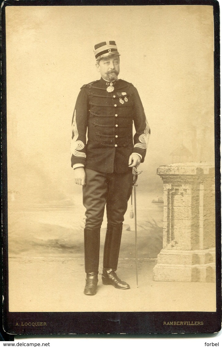 PHOTO CABINET CHEF DE BATAILLON HEIMBURGER 17ème BATAILLON DE CHASSEURS VERS 1890 - Guerre, Militaire