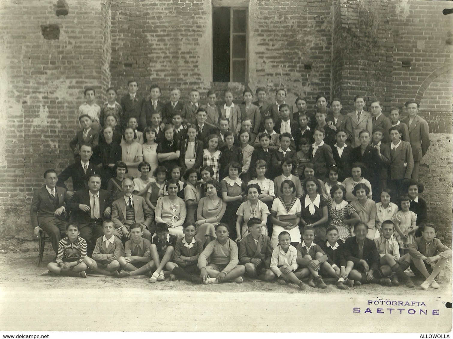 3984 "FOTO DI GRUPPO-ISTITUTO SCOLASTICO DI TRINO VERCELLESE-ALLIEVI E DOCENTI-DATA IGNOTA" FOTO ORIG.SAETTONE - Persone Anonimi