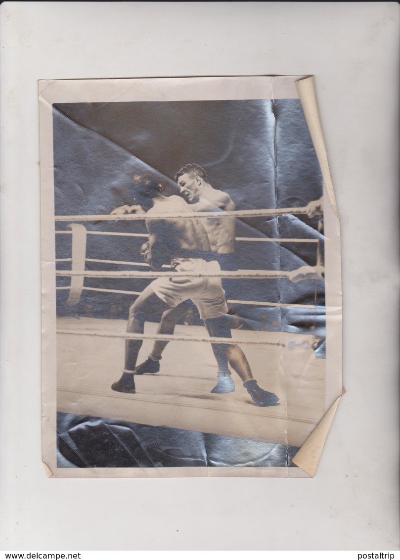 ETAT /// BOXING BOXEO GRIDDITHS DEFEATS CHARLES ALBERT HALL  20*15 CM Fonds Victor FORBIN 1864-1947 - Deportes